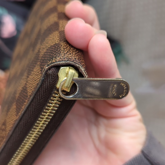 ⚡ FLASH SALE - Louis Vuitton Damier Ebene Zippy Wallet - Picture 8 of 17